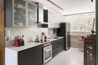 308 Apartment by Debaixo do Bloco Arquitetura