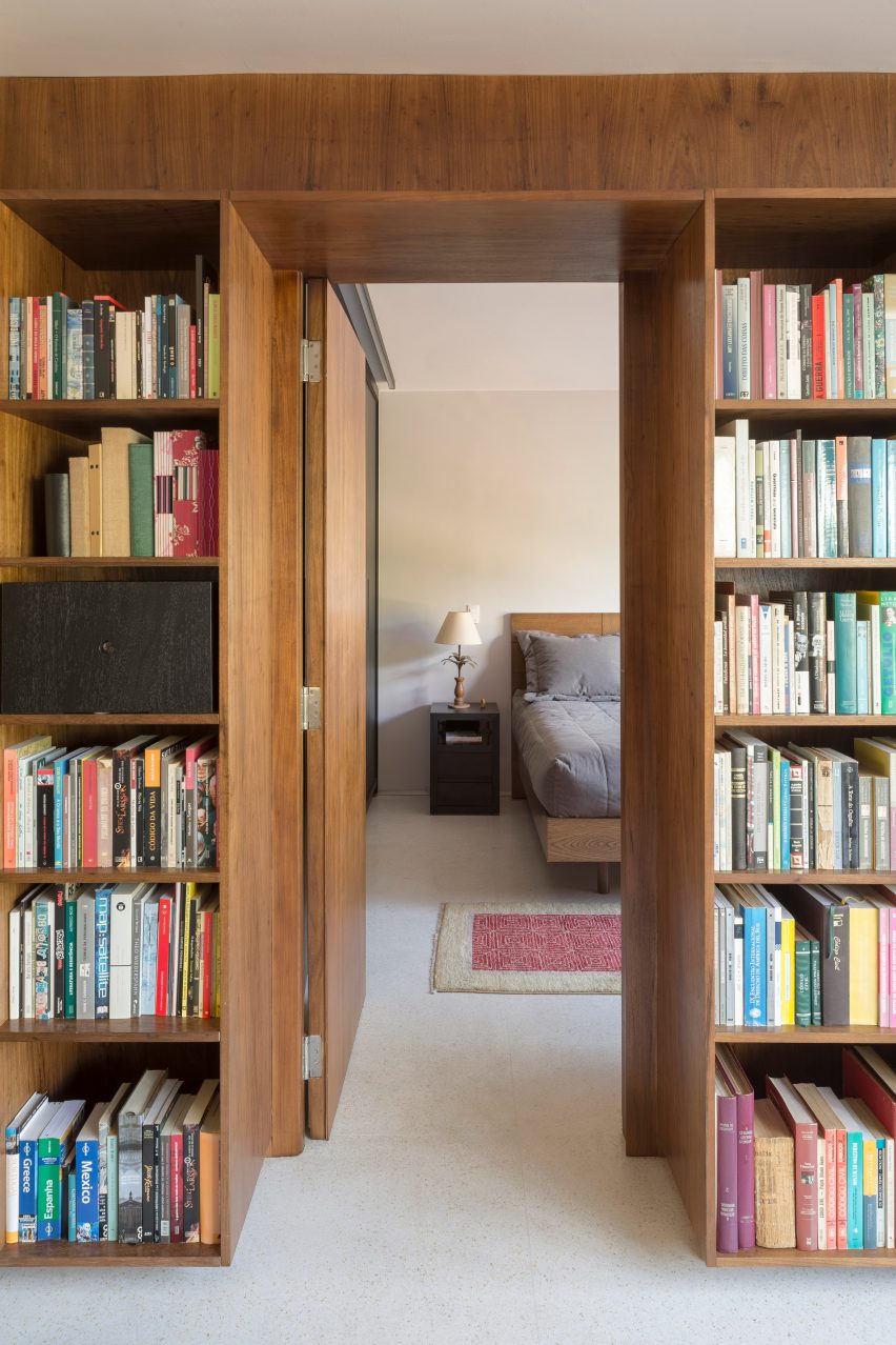 308 Apartment by Debaixo do Bloco Arquitetura