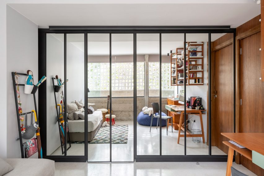 308 Apartment by Debaixo do Bloco Arquitetura