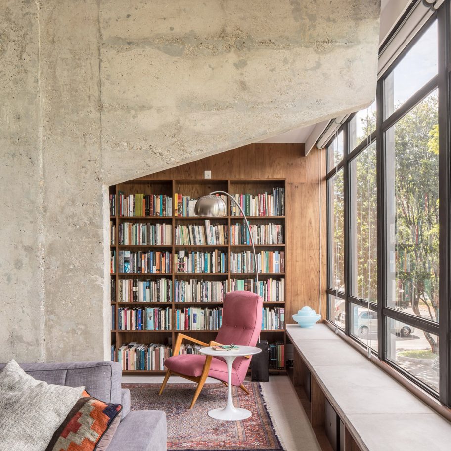 308 Apartment by Debaixo do Bloco Arquitetura