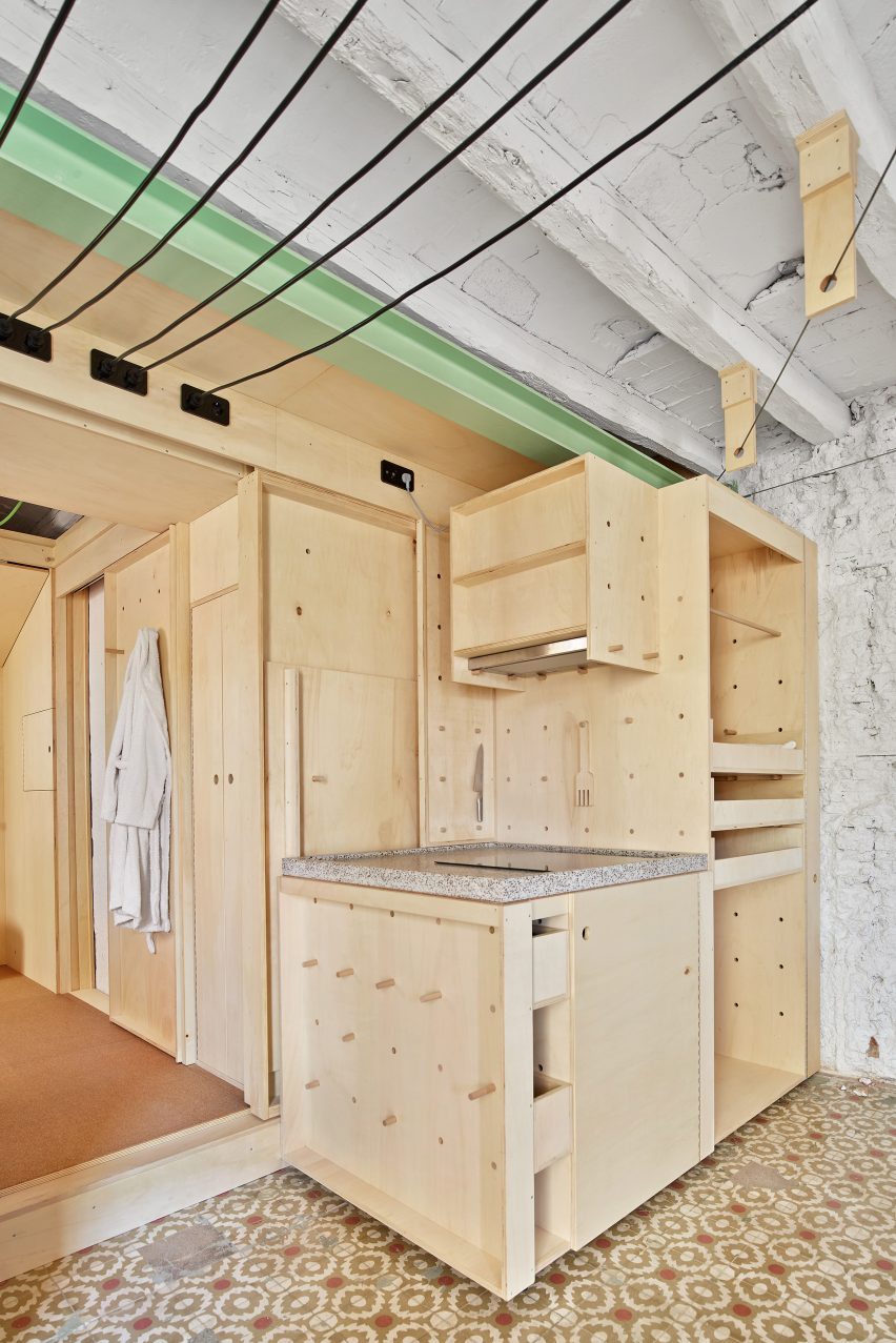 Alfondac guest apartment by Aixopluc