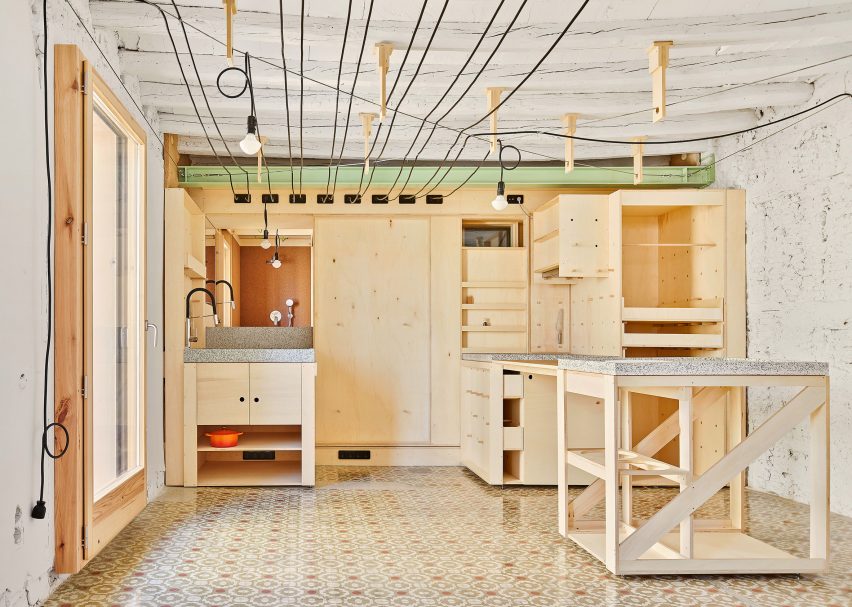 Alfondac guest apartment by Aixopluc