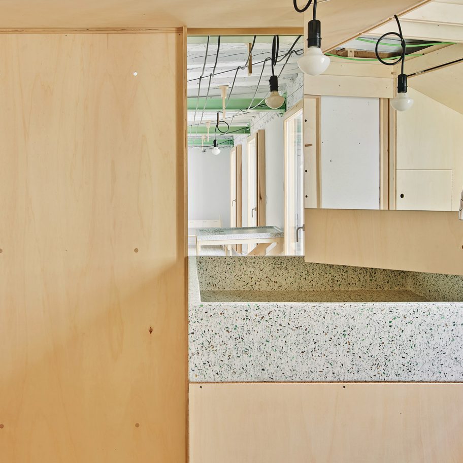 Alfondac guest apartment by Aixopluc