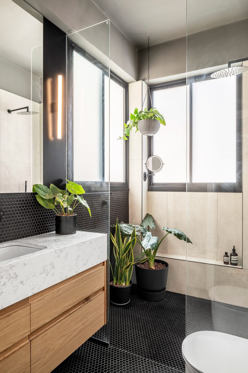 Apartment for a couple by Rust Architects