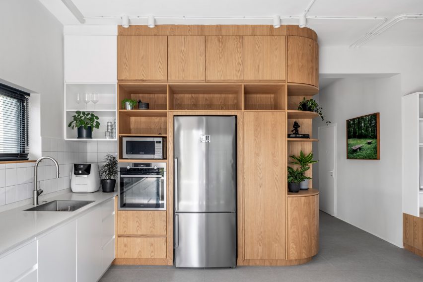 Apartment for a couple by Rust Architects