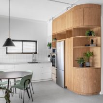 Apartment for a couple by Rust Architects