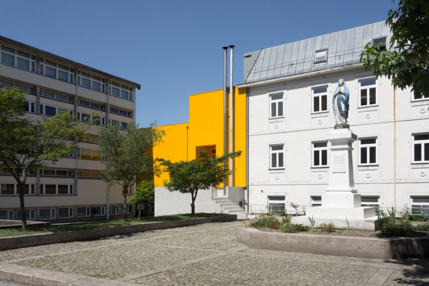 Artave music school in Caldas da Saúde, Portugal, by Aurora Arquitectos