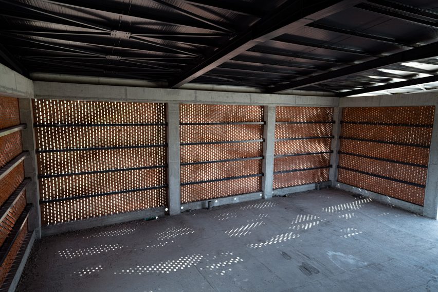 Kitrvs winery's parametric facades built using augmented bricklaying by Gramazio Kohler Research at ETH Zürich