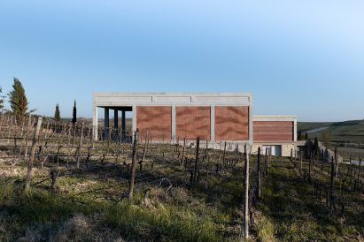 Kitrvs winery's parametric facades built using augmented bricklaying by Gramazio Kohler Research at ETH Zürich