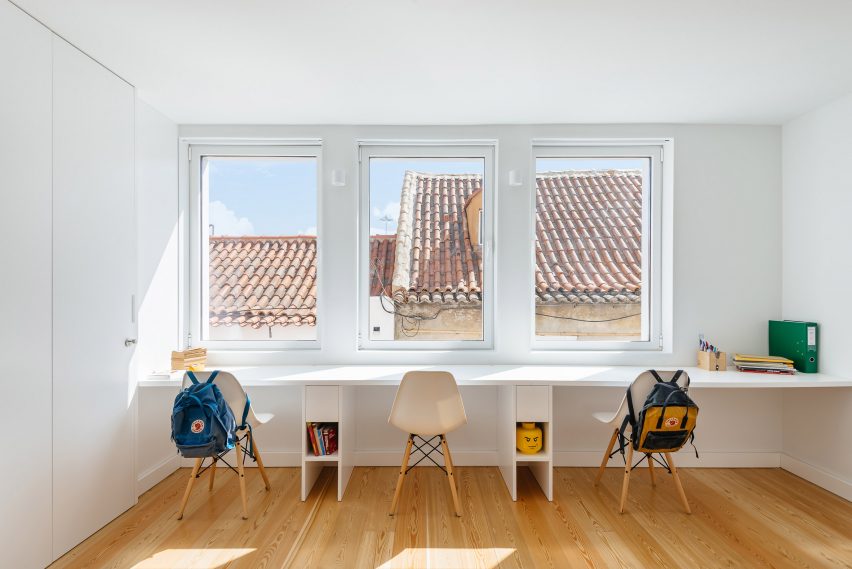 Bartolomeu Dias house designed by Aurora Arquitectos