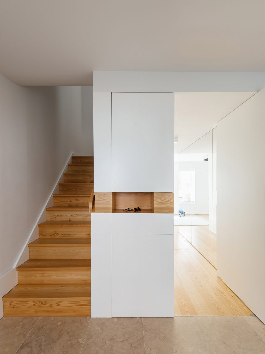 Bartolomeu Dias house designed by Aurora Arquitectos