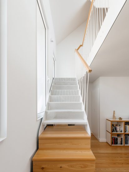 Bartolomeu Dias house designed by Aurora Arquitectos