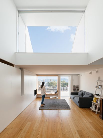 Bartolomeu Dias house designed by Aurora Arquitectos