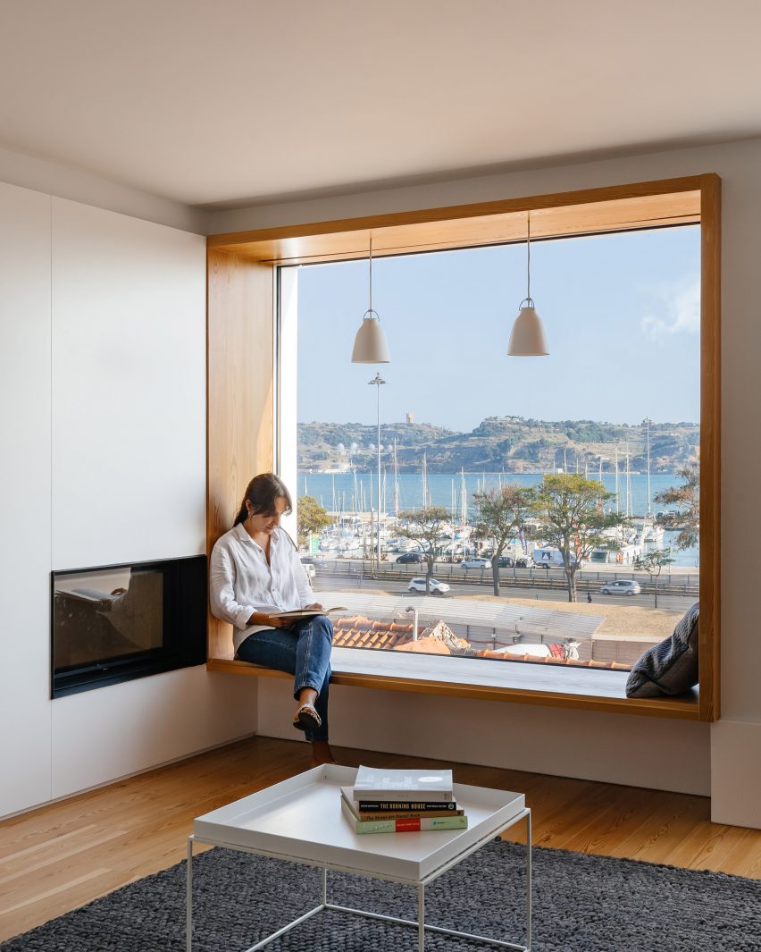 Bartolomeu Dias house designed by Aurora Arquitectos