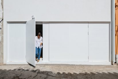 Bartolomeu Dias house designed by Aurora Arquitectos