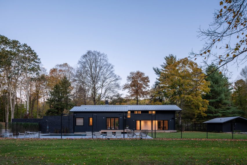 The Bedford House by Vondalwig Architecture