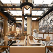 Burberry and Tencent collaborate on interactive WeChat shop in Shenzhen