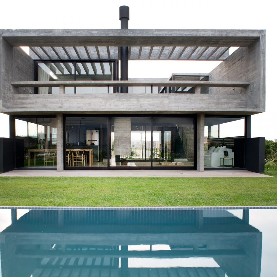 Casa Castanos by Ekaterina Kunzel and Maria Belen Garcia Bottazzini