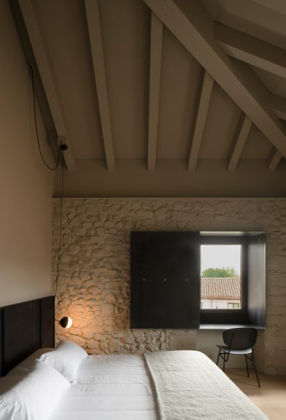 Casa Grande Hotel in La Rioja designed by Francesc Rife