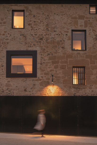 Casa Grande Hotel in La Rioja designed by Francesc Rife