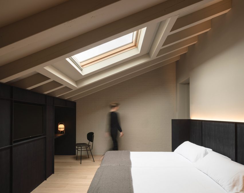 Casa Grande Hotel in La Rioja designed by Francesc Rife