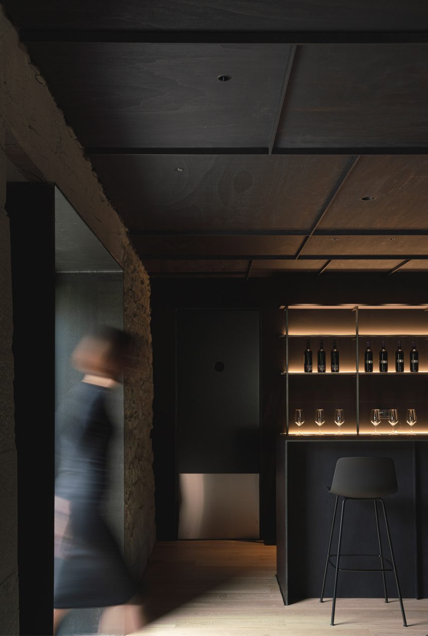 Casa Grande Hotel in La Rioja designed by Francesc Rife