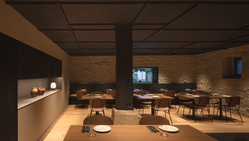 Casa Grande Hotel in La Rioja designed by Francesc Rife