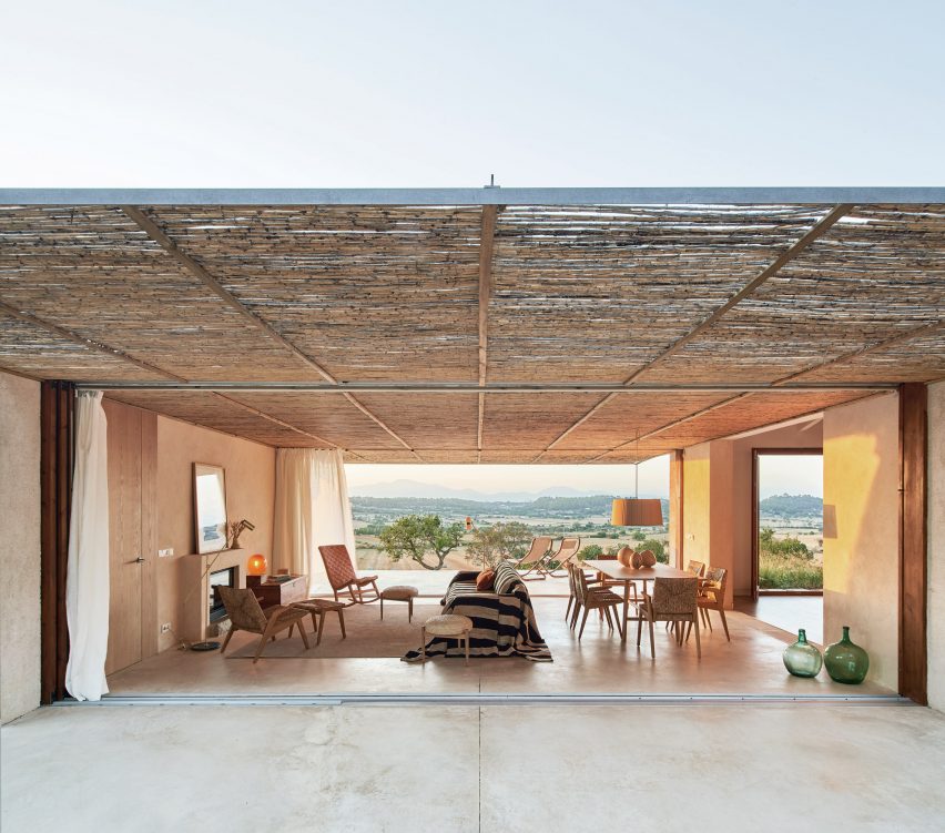 Casa Palerm by Ohlab