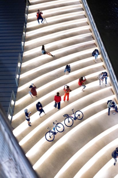 Wuchazi Bridge in Chengdu by architects Tom Wünschmann, Achim Kaufer, Wei Cai and Philipp Buschmeyer and Chinese design institutes SADI and JDTM