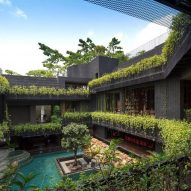 Courtyard living: Contemporary houses of the Asia-Pacific by Charmaine Chan