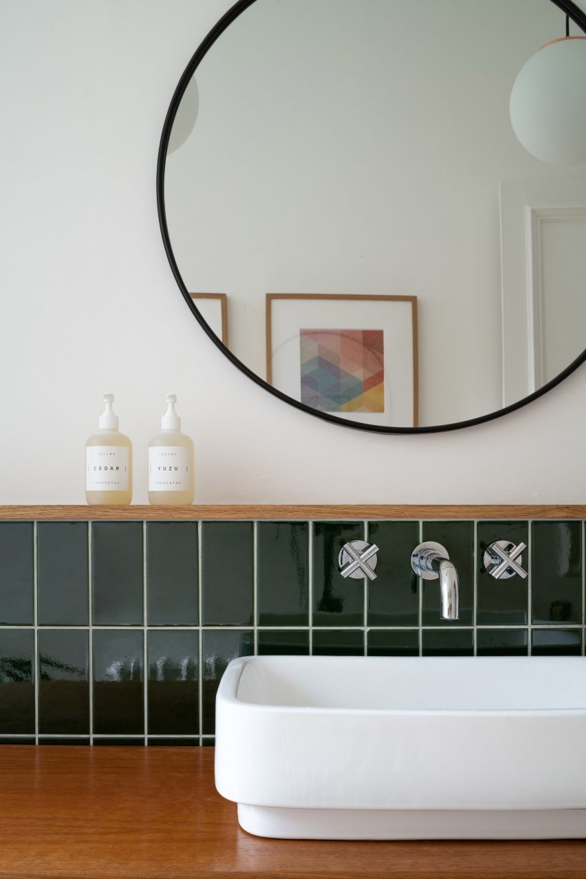 Edinburgh apartment by Luke and Joanne McClelland