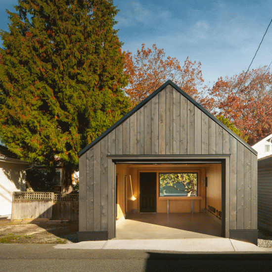 Eton Accessory building by Motiv Architects