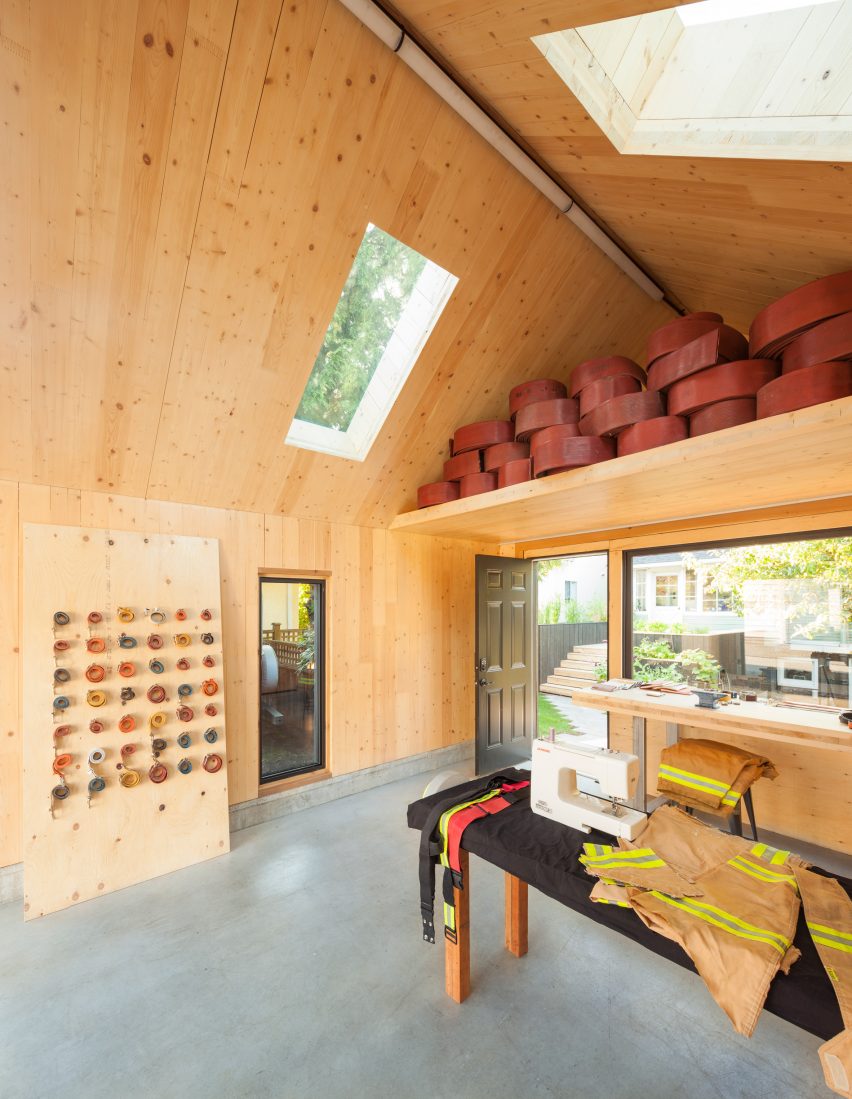 Eton Accessory building by Motiv Architects