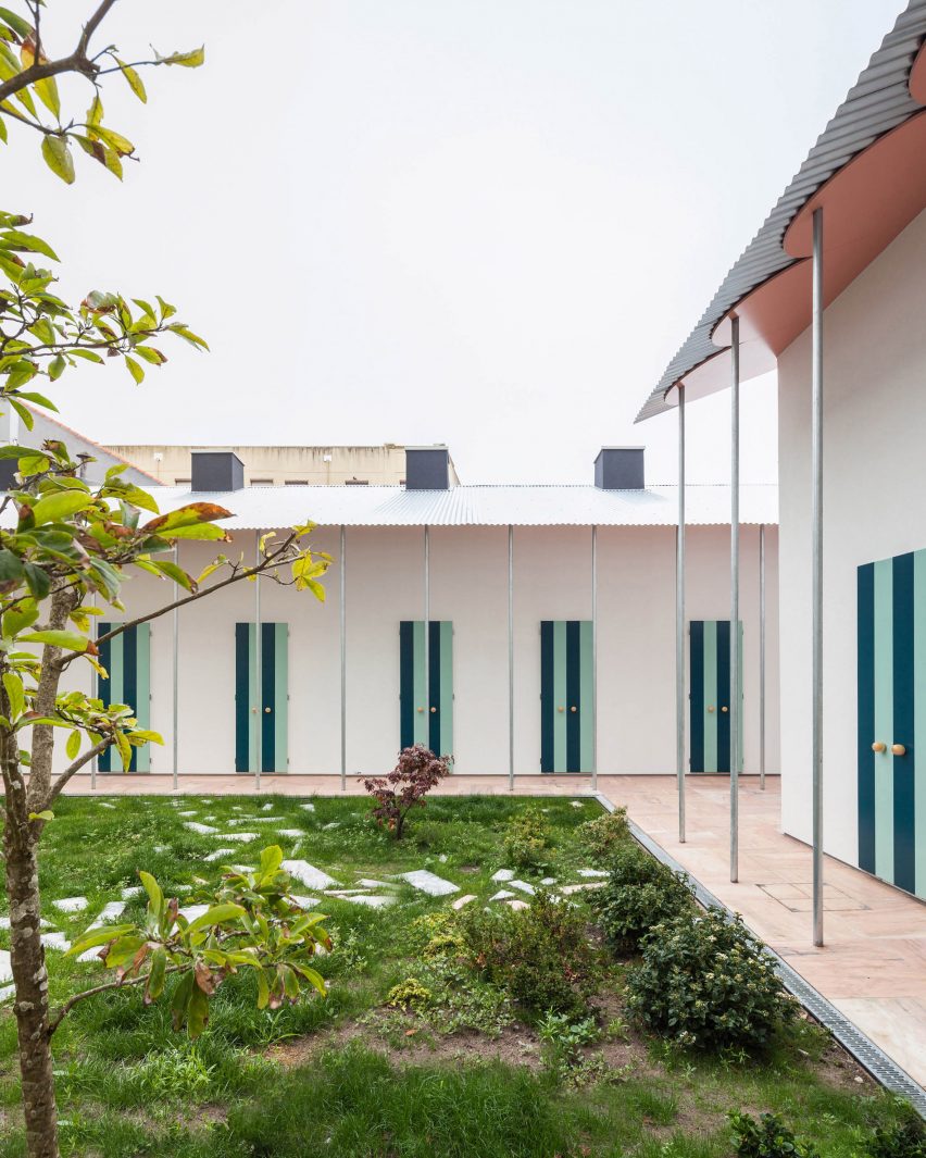 Porto micro-homes by Fala Atelier 