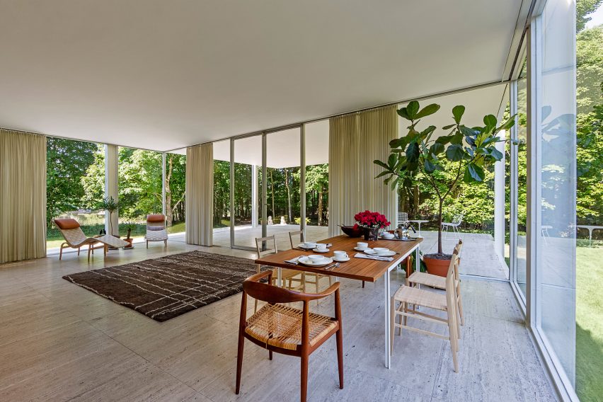 Edith Farnsworth’s Country House