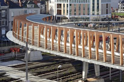 Footbridge in Angers by Dietmar Feichtinger Architectes