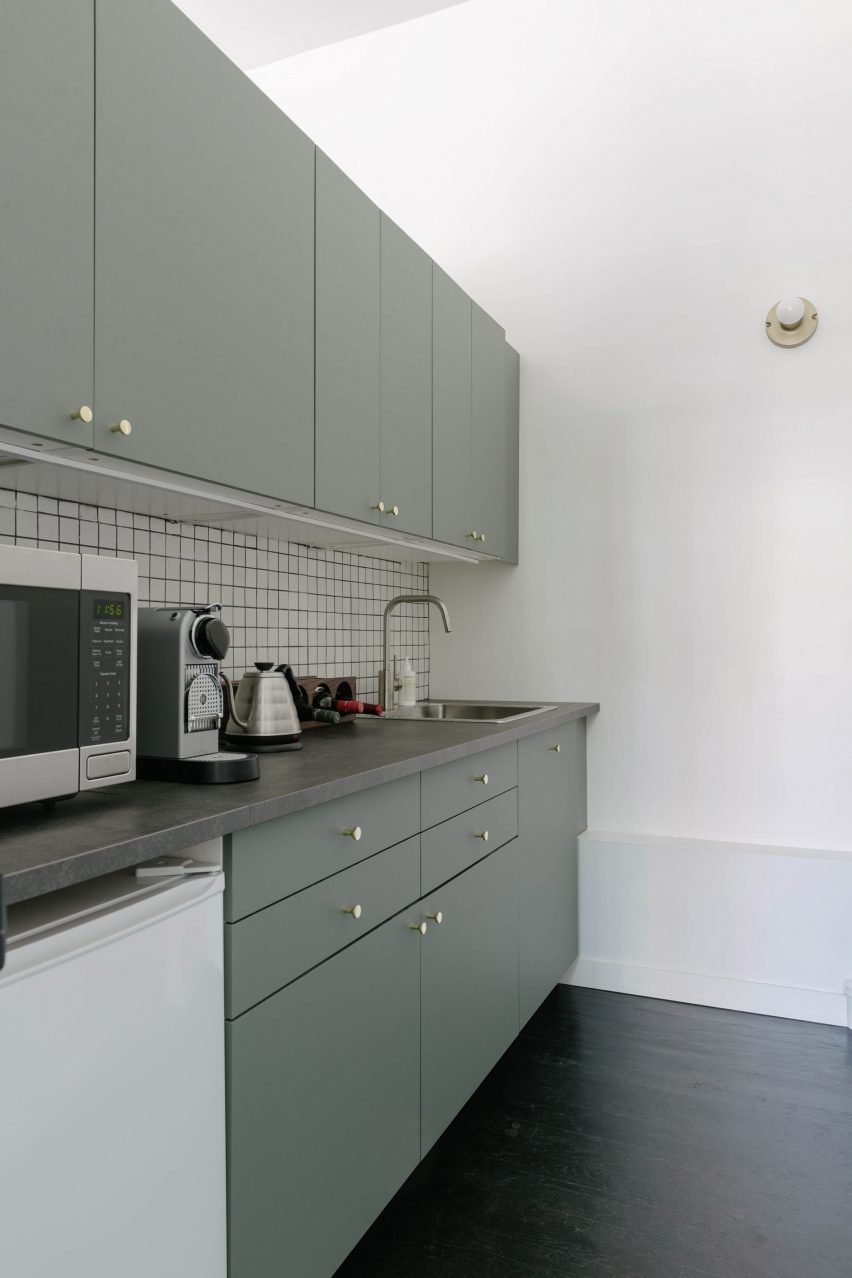 Hawthorne Studio by BoND
