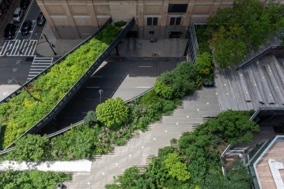 Paula Scher covers High Line in green dots to encourage social distancing