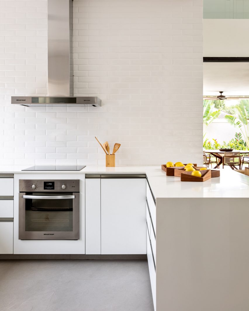 House NK by Rua 141 and Zalc Arquitetura