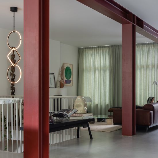 House with Four Columns in Amsterdam designed by Unknown Architects
