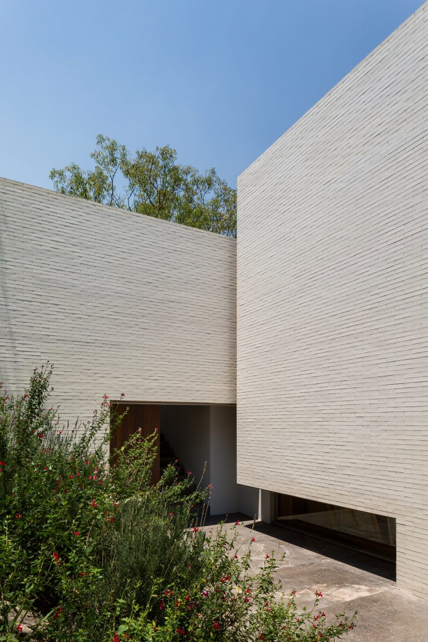 Housing in Amatepec by Manuel Cervantes Estudio