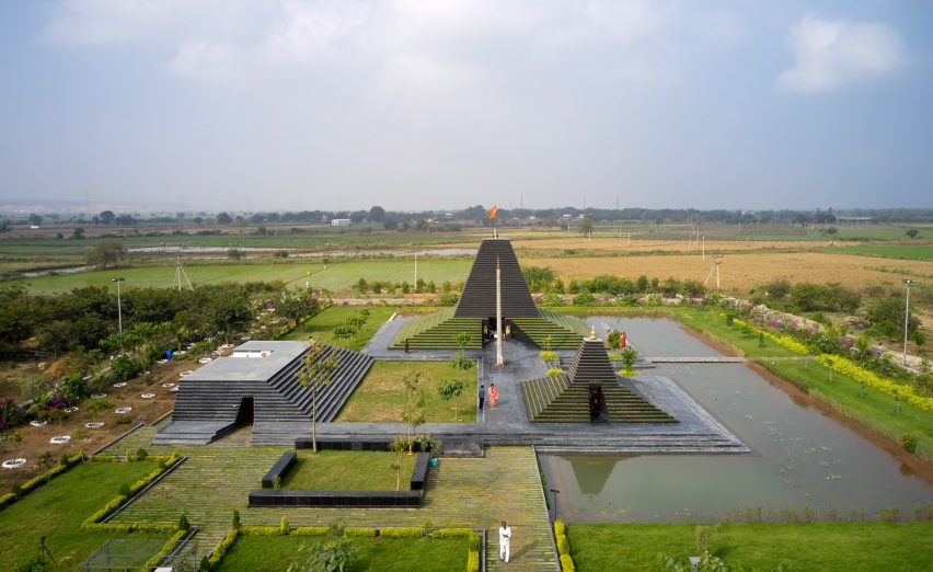 Temple to Balaji & Varahaswamy in Nandyal, Andhra Pradesh, India, by Sameep Padora & Associates
