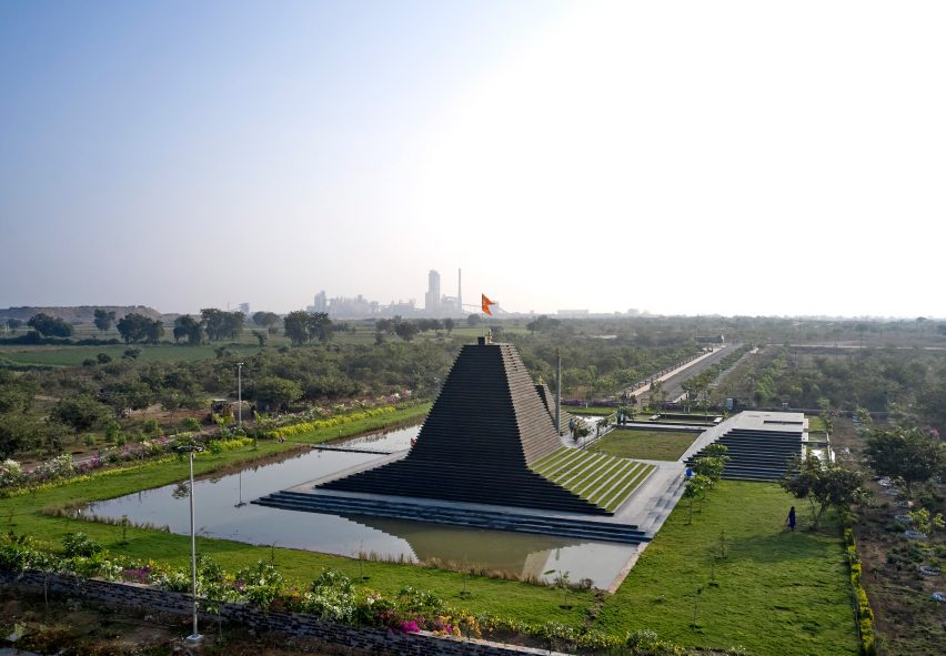 Temple to Balaji & Varahaswamy in Nandyal, Andhra Pradesh, India, by Sameep Padora & Associates