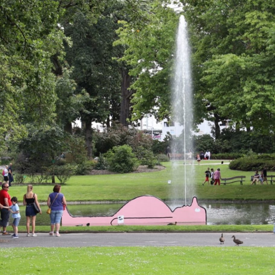 Jean Jullien creates line-drawn sculptures for Nantes’ Le Jardin des Plantes