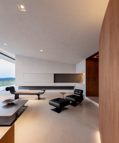 JY House by Studio Arthur Casas