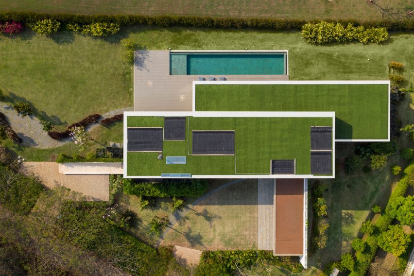 JY House by Studio Arthur Casas