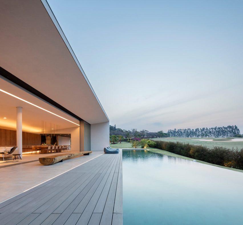 JY House by Studio Arthur Casas