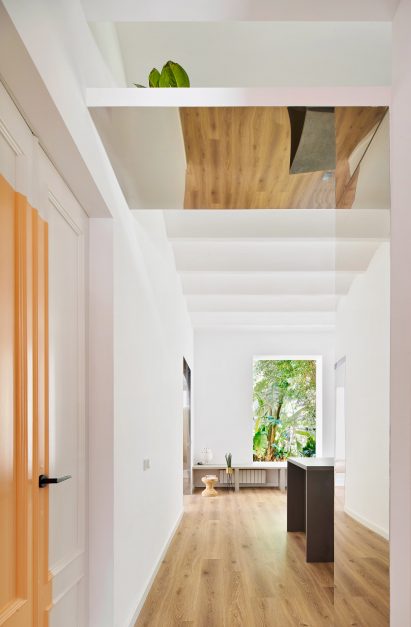 The Magic Box Apartment Raúl Sánchez Architects