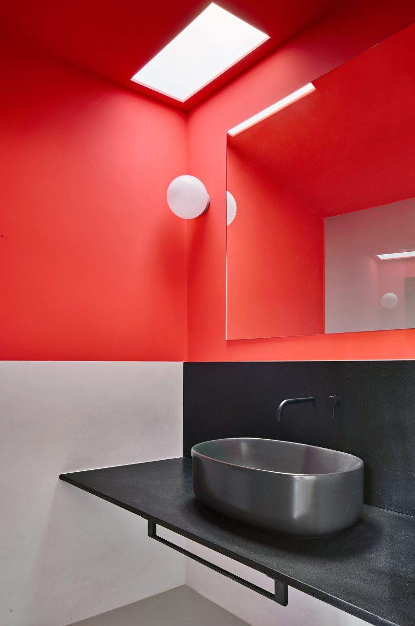 The Magic Box Apartment Raúl Sánchez Architects