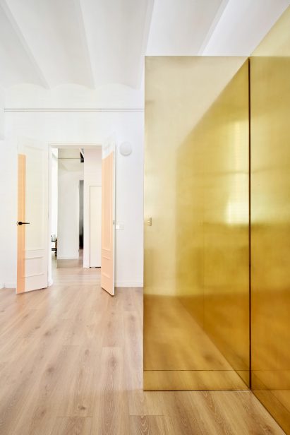 The Magic Box Apartment Raúl Sánchez Architects